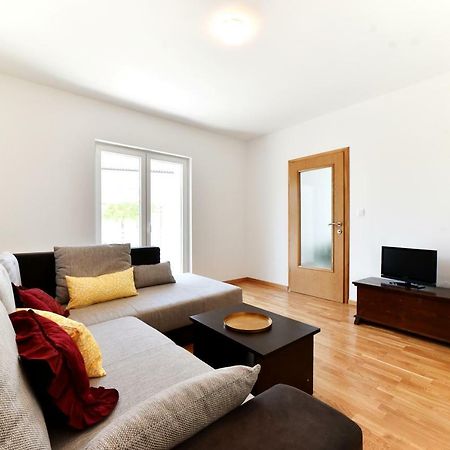 Apartman Hertz Imotski Buitenkant foto